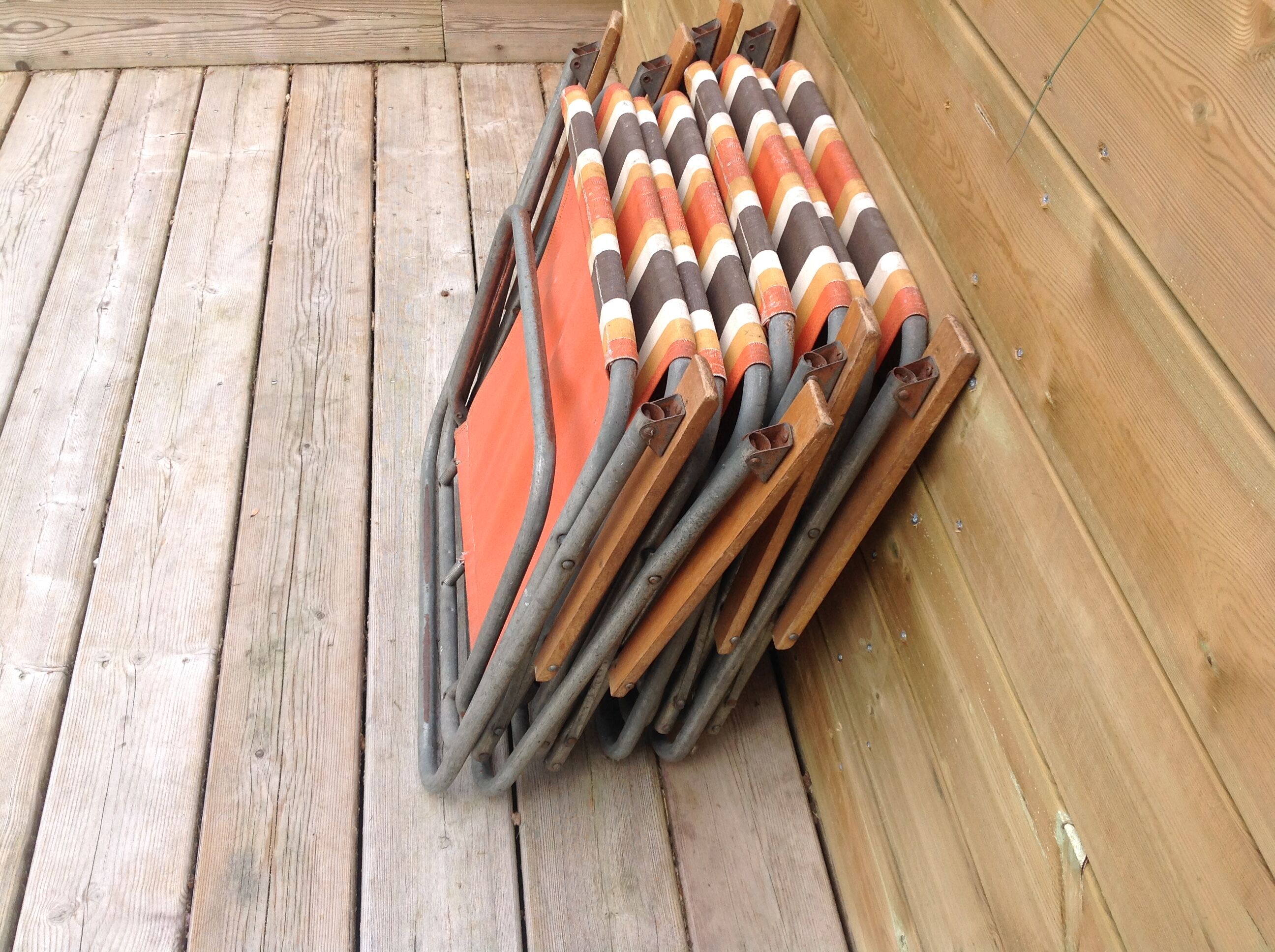4 vintage camping armchairs
