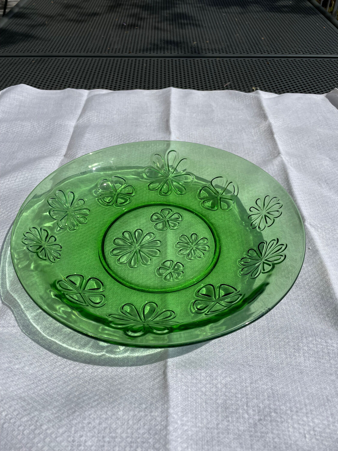 Vintage green Vereco hollow dish
