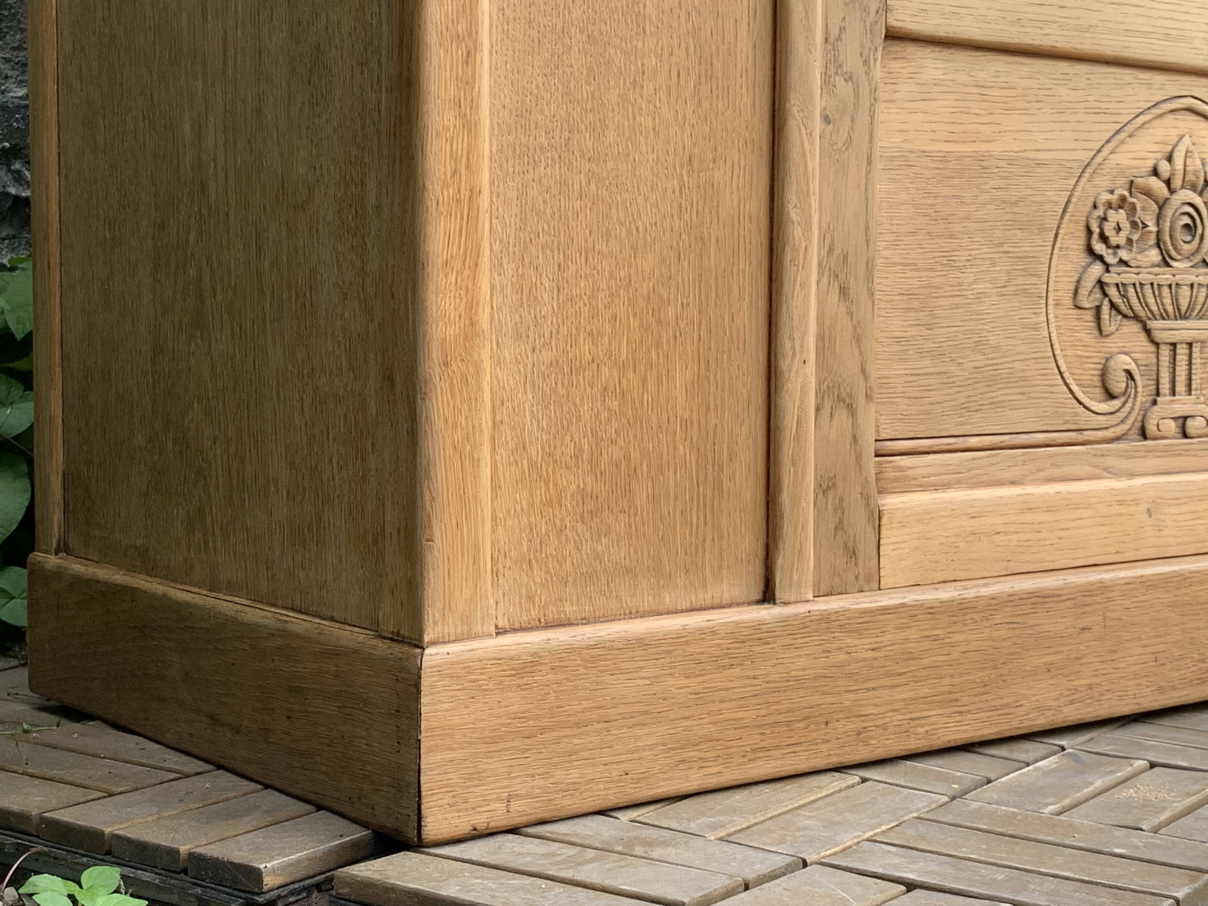 Armoire parisienne vitrée art déco bois brut 1930