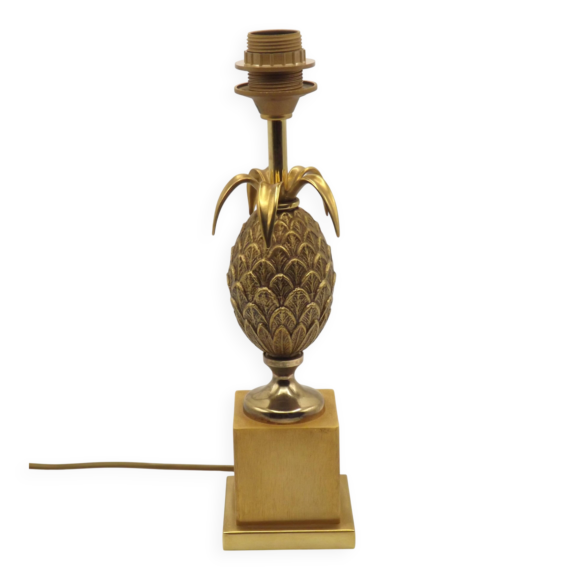 Vintage French floor lamp from the 1970s in brass and metal, Maison Jansen style.