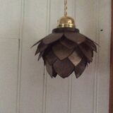 Mother-of-pearl suspension