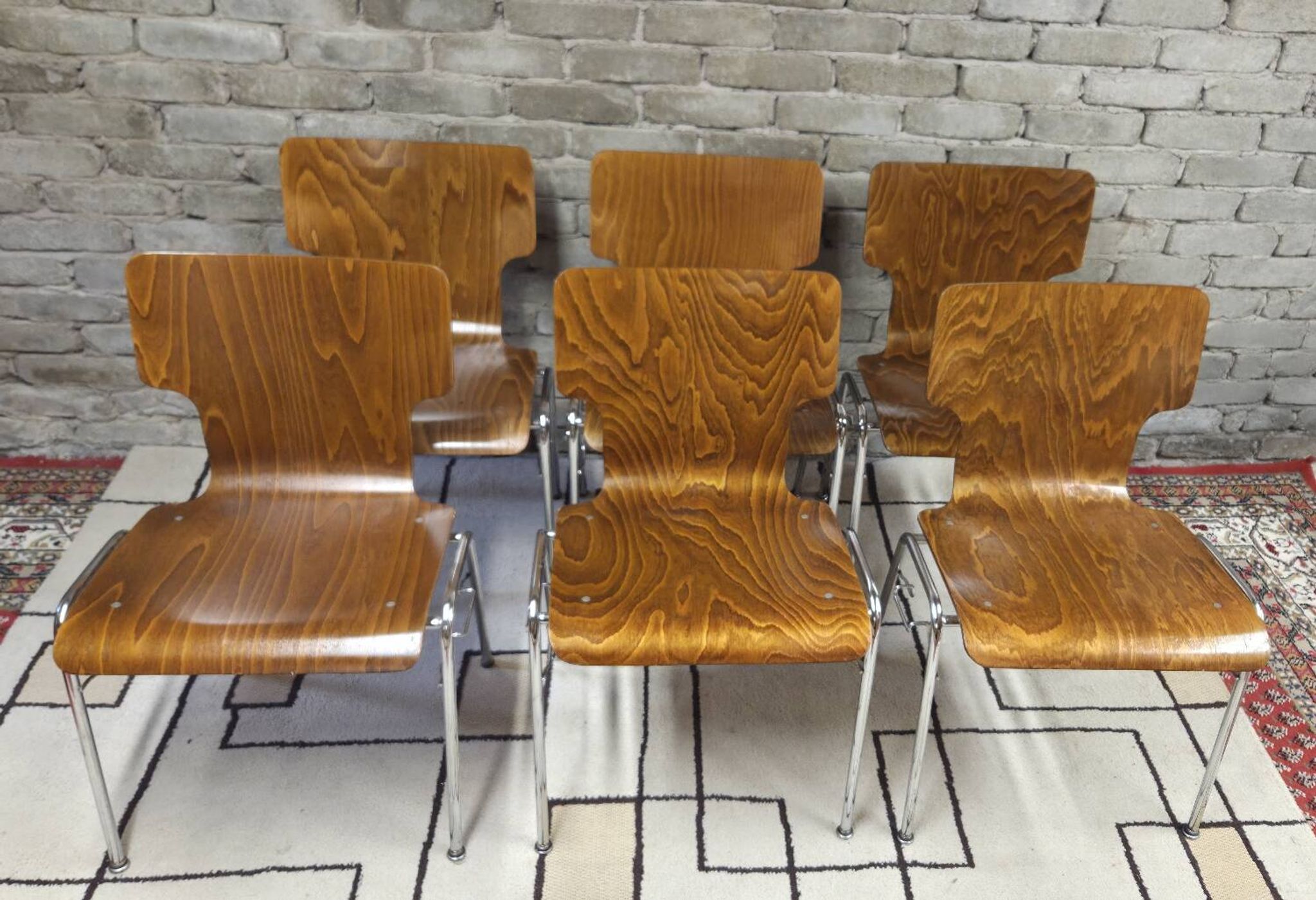 6 vintage Scandinavian chairs from the 1970s.