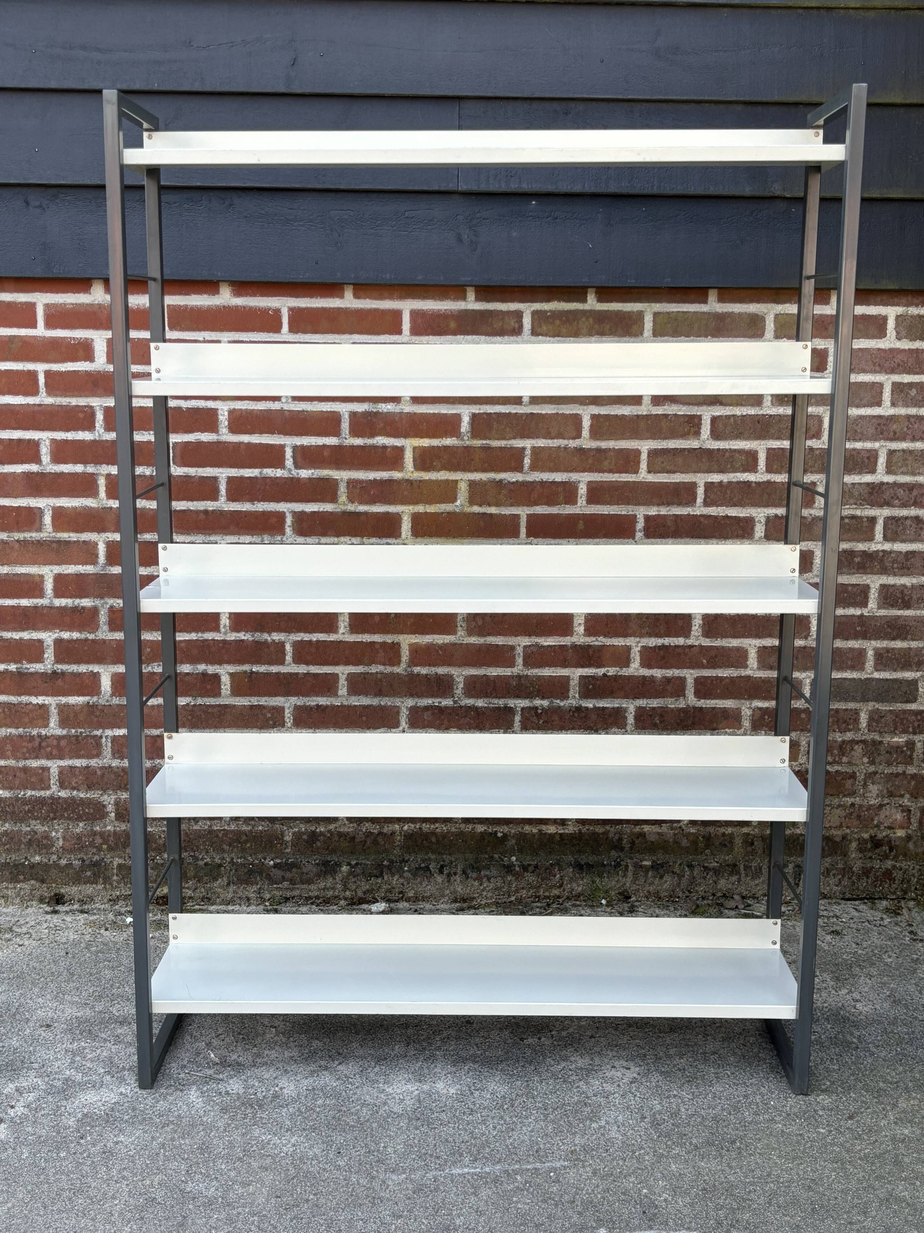 Tomado shelving unit Free standing in metal and gray - 1960s Dutch Design