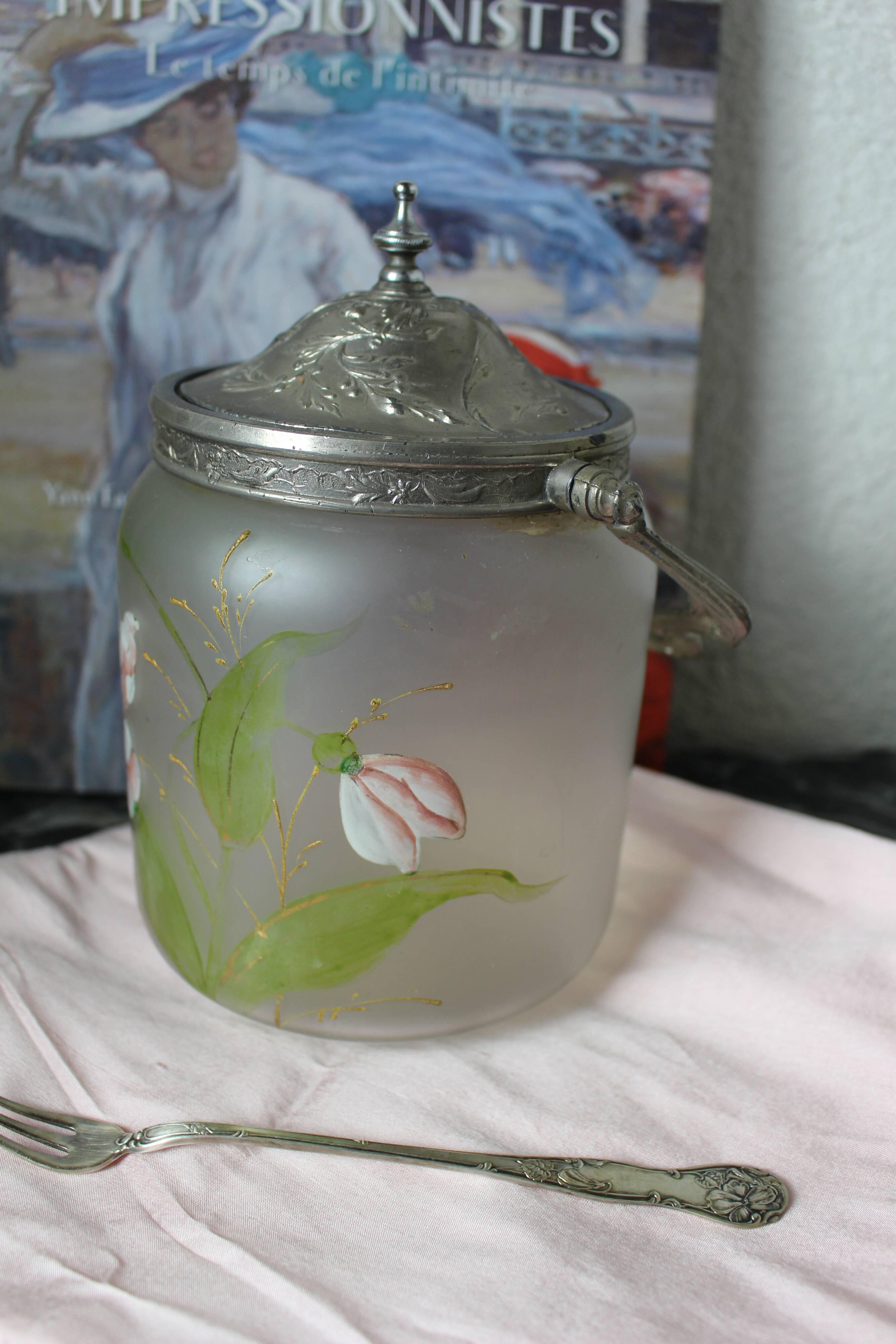 Frosted glass candy