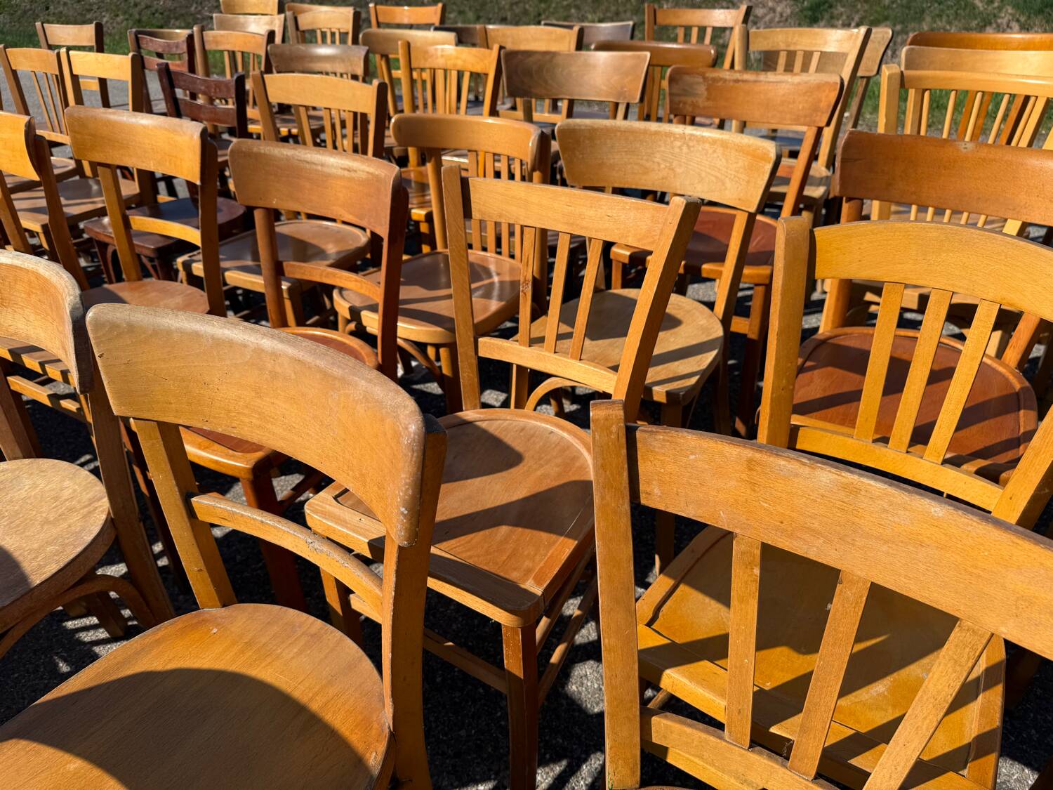 60 vintage bistro chairs Baumann Thonet - Legrand design selection
