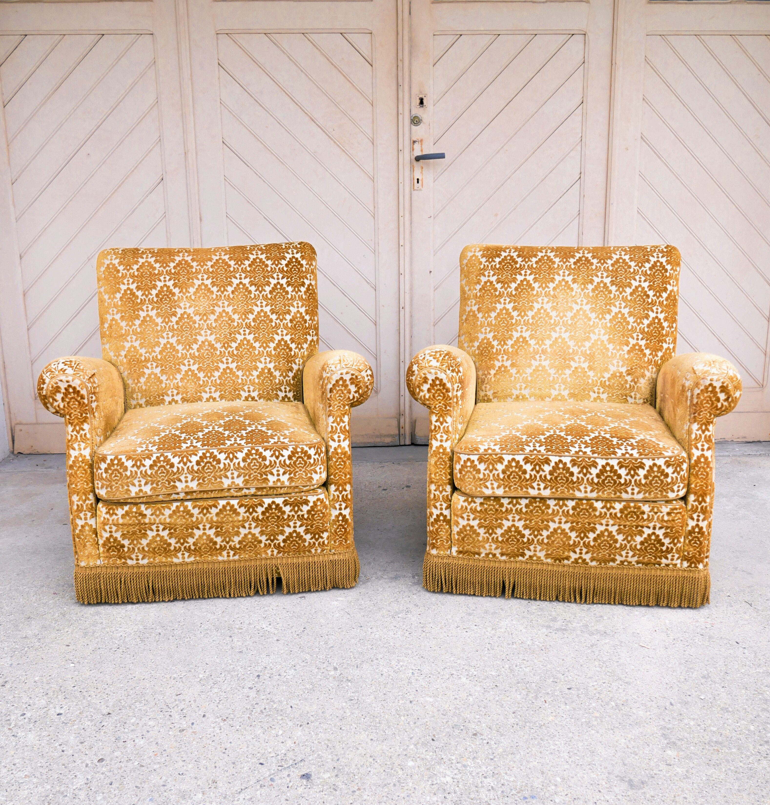 Pair of armchairs