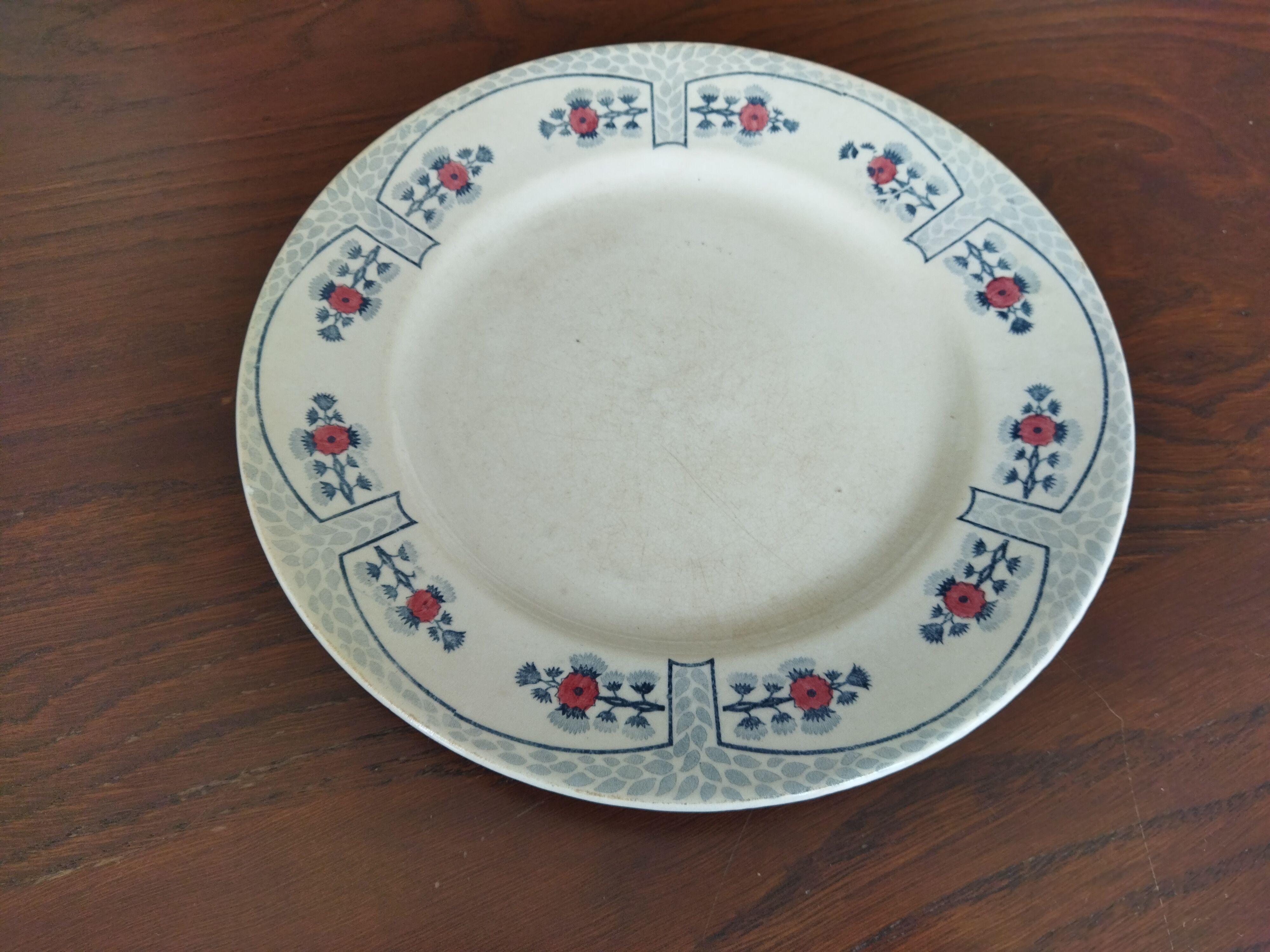 Creil Montereau flat plate, Toledo model