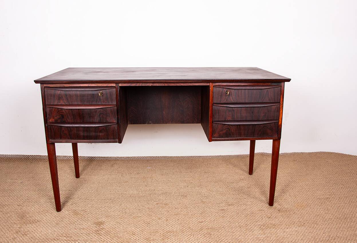 Bureau danois en palissandre et piètement en teck, Johannes Andersen 1960