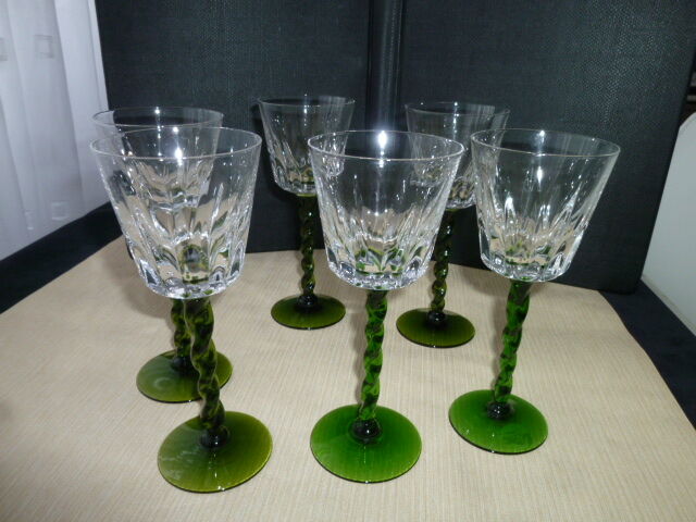 Set of 6 glasses of white wine from Alsace twisted leg