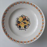 Compote and 3 plates