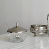 Saucières, serviteur en métal argenté et verre ciselé