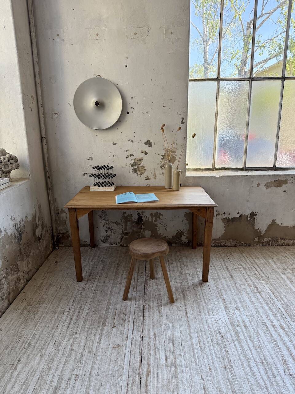 Oak desk with spindle legs, 1950s