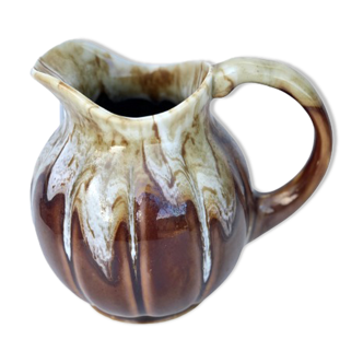 Pitcher