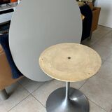 Knoll round table