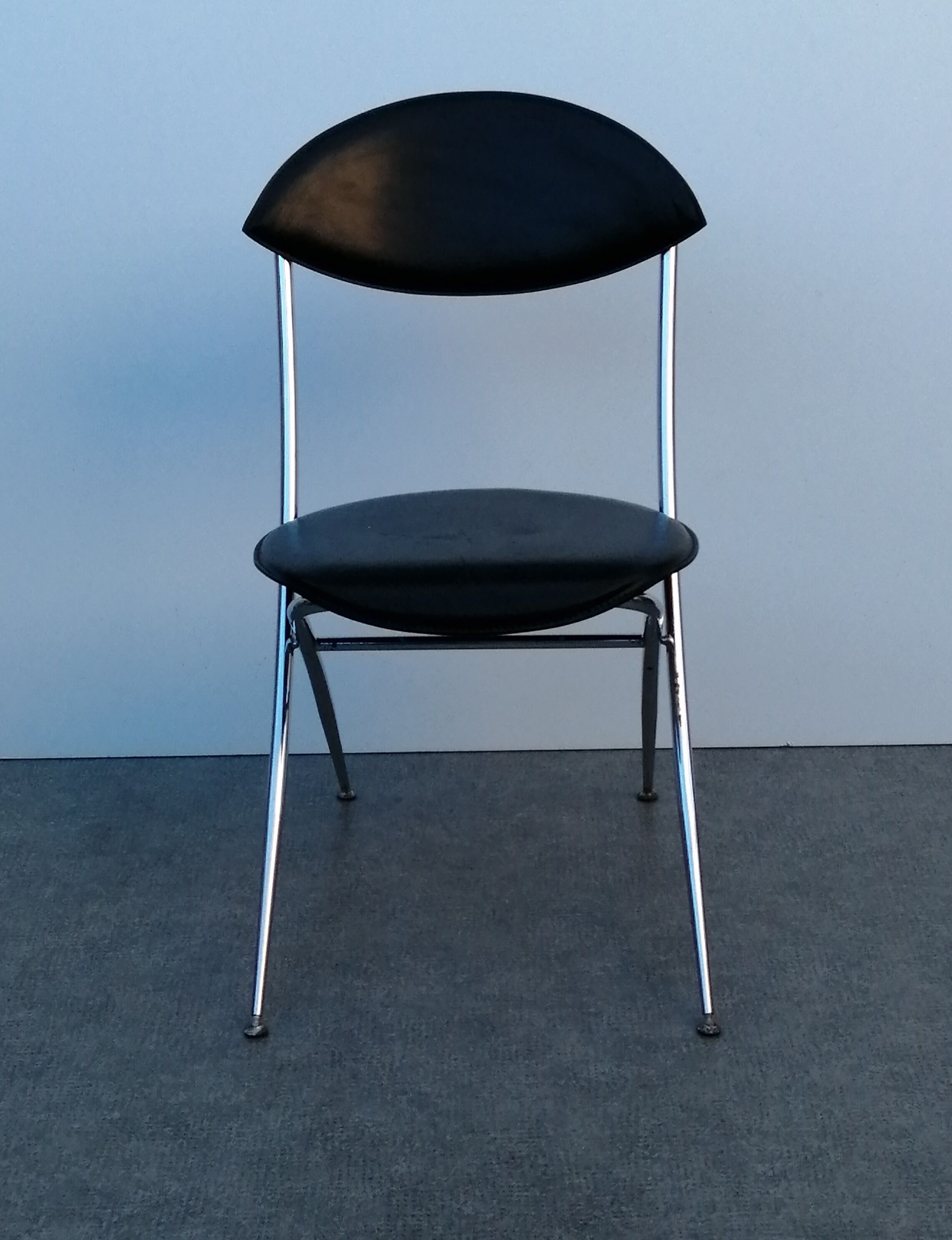 Vintage chrome and leather folding chair made in Italy Zanotta Arper style 1970
