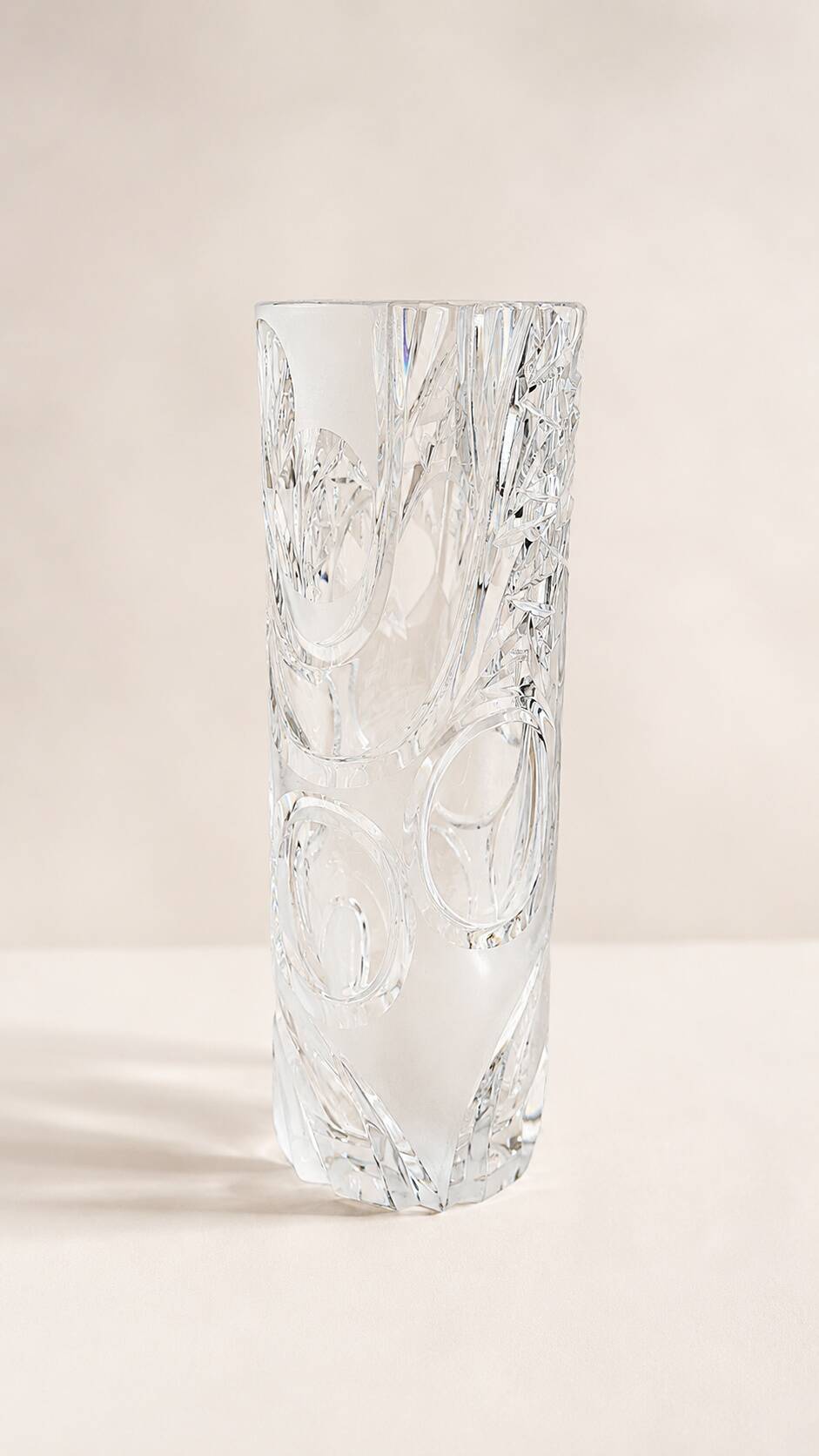 Vase Art Déco en cristal gravé vintage