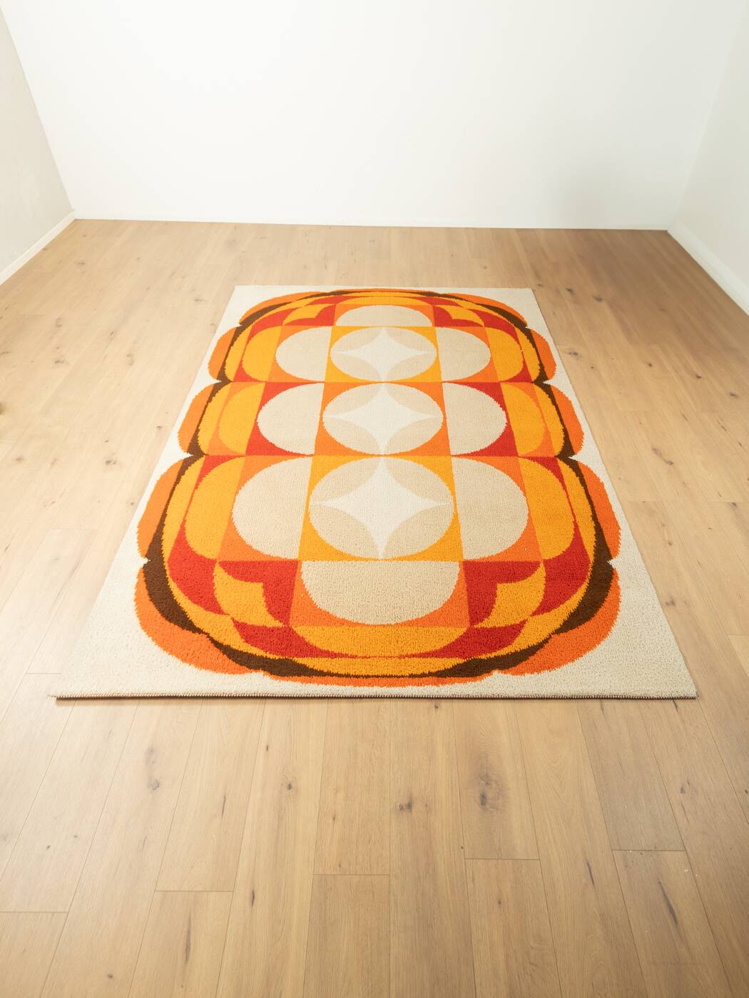 1970s Space Age rug, 200 x 291, vintage