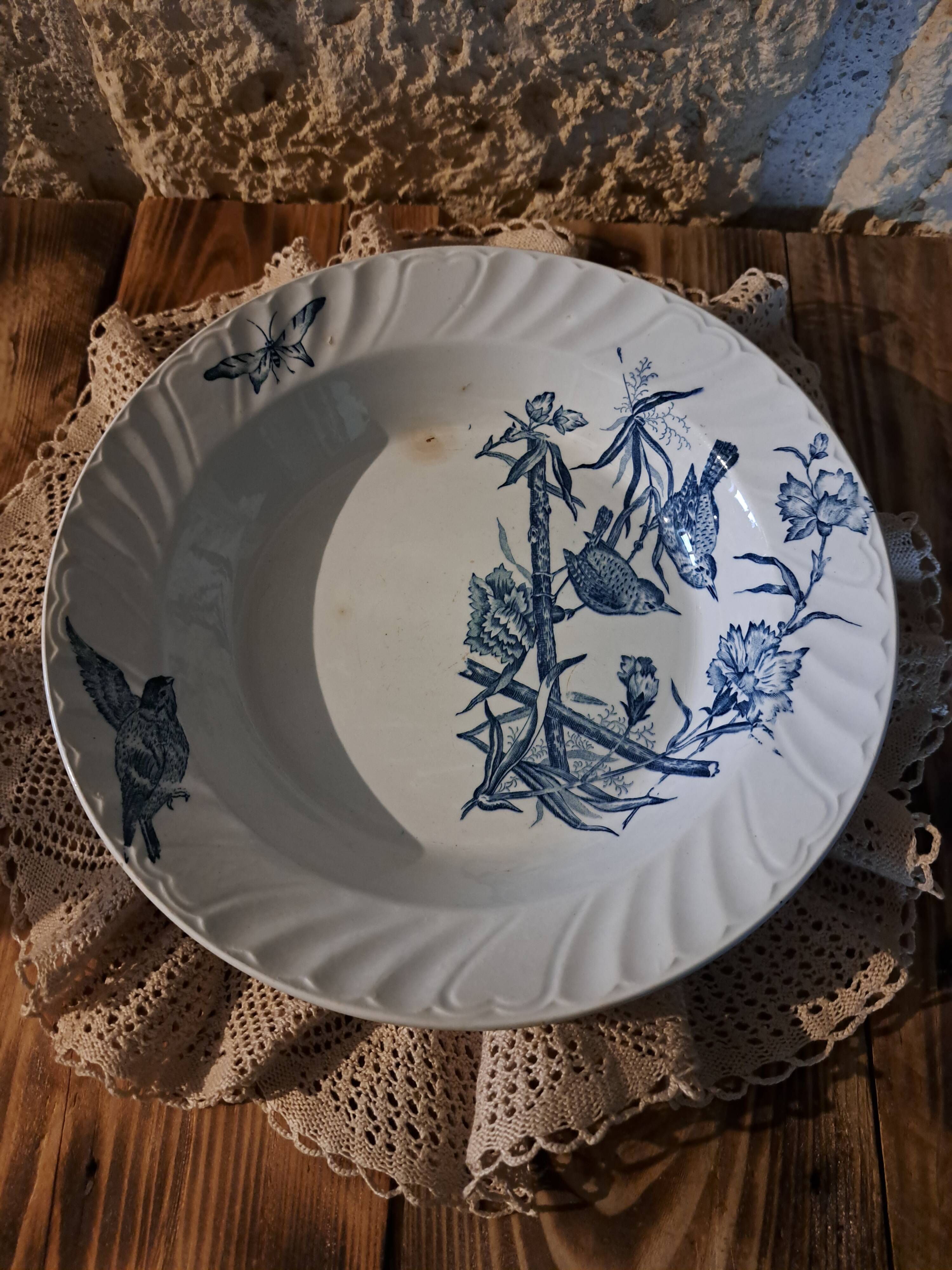 Plat rond creux Saint Amand Hamage Aucella
