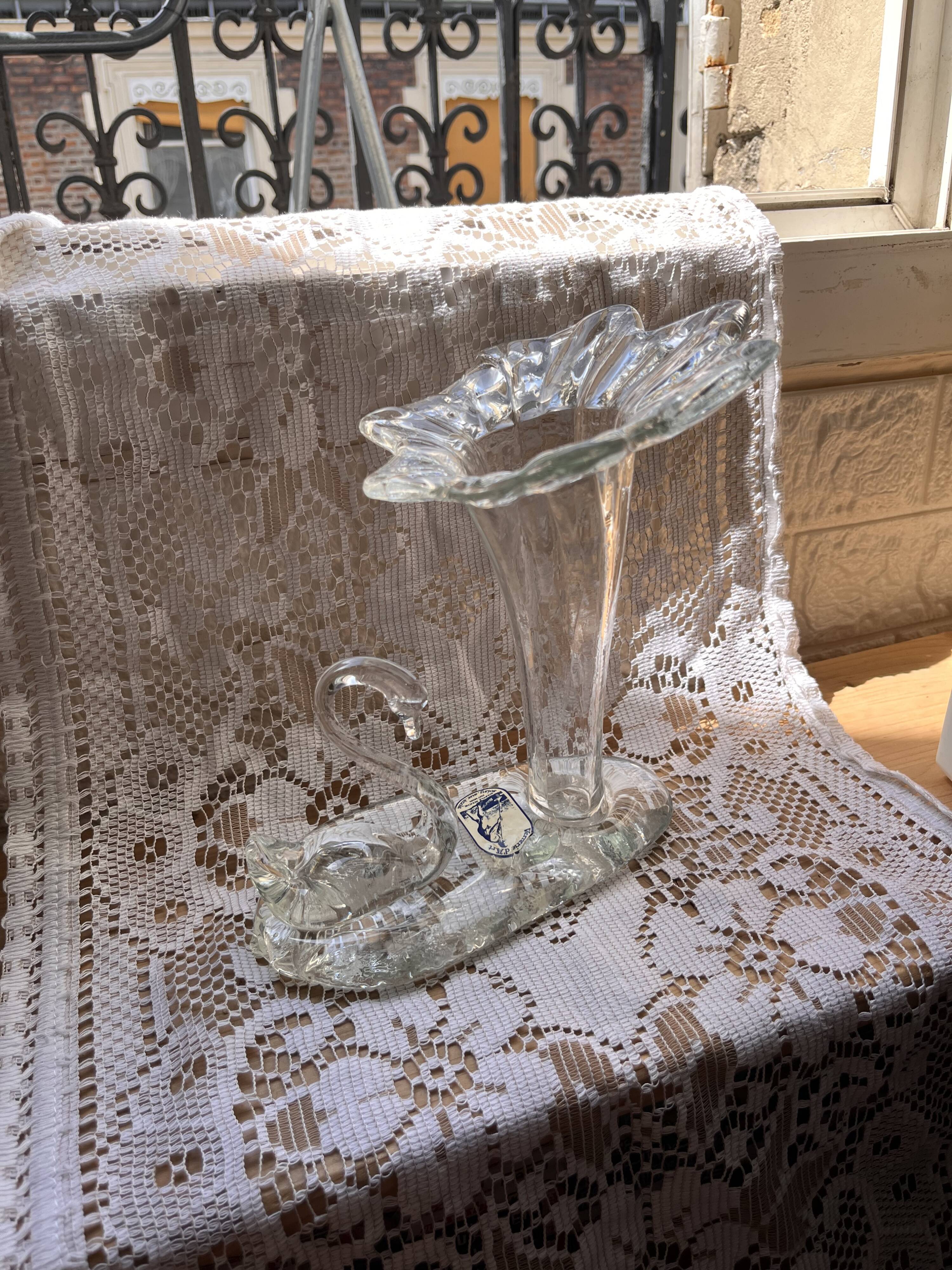 Blown glass art vase – Swan & flower, signed Soisy-sur-École