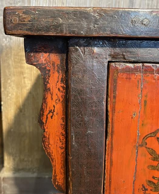 Antique Chinese buffet with 4 doors