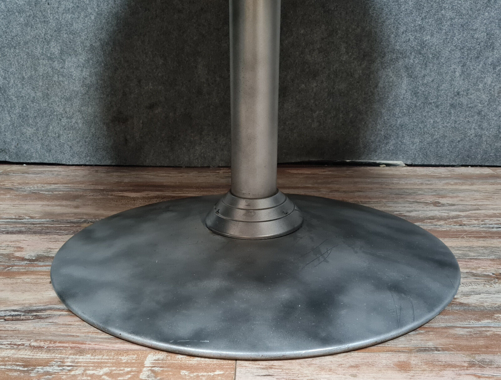 Industrial table made with an XXL road sign