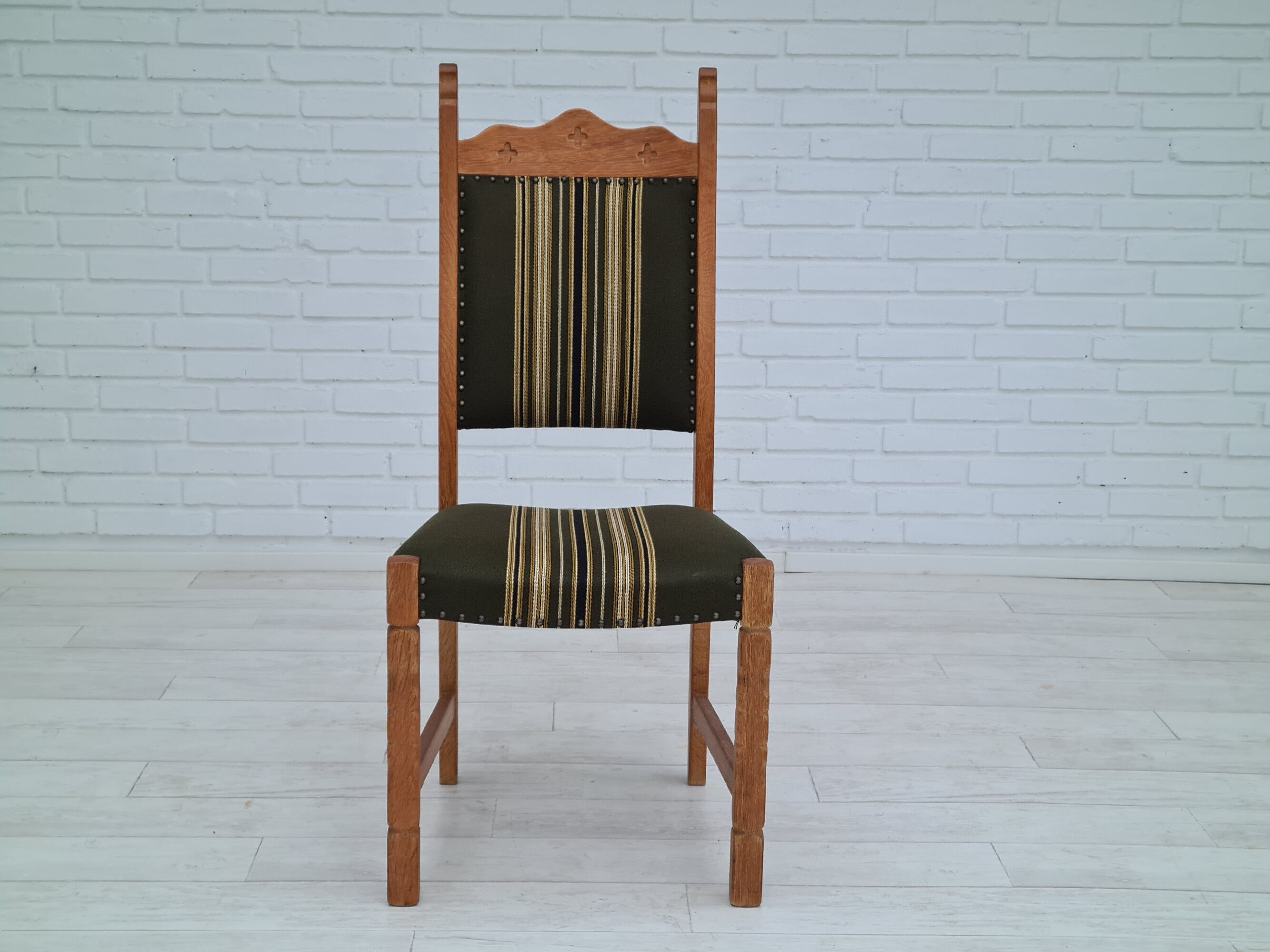 Original Danish design, 1960s,  set of high back dinning chairs, oak wood
