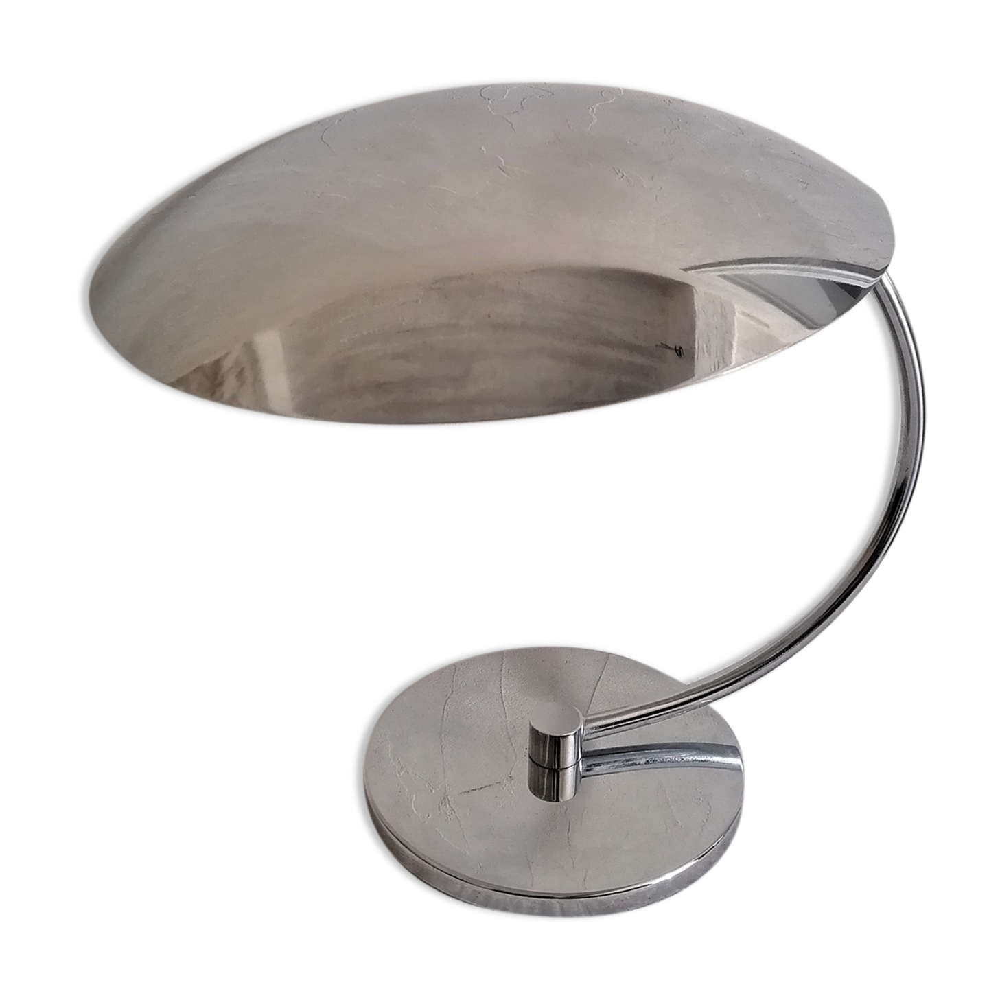 Lampe des années 70 en métal chromé