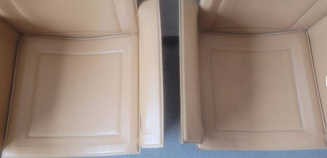 Pair of chairs with Italian design leather armrests