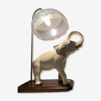 Elephant pattern lamp