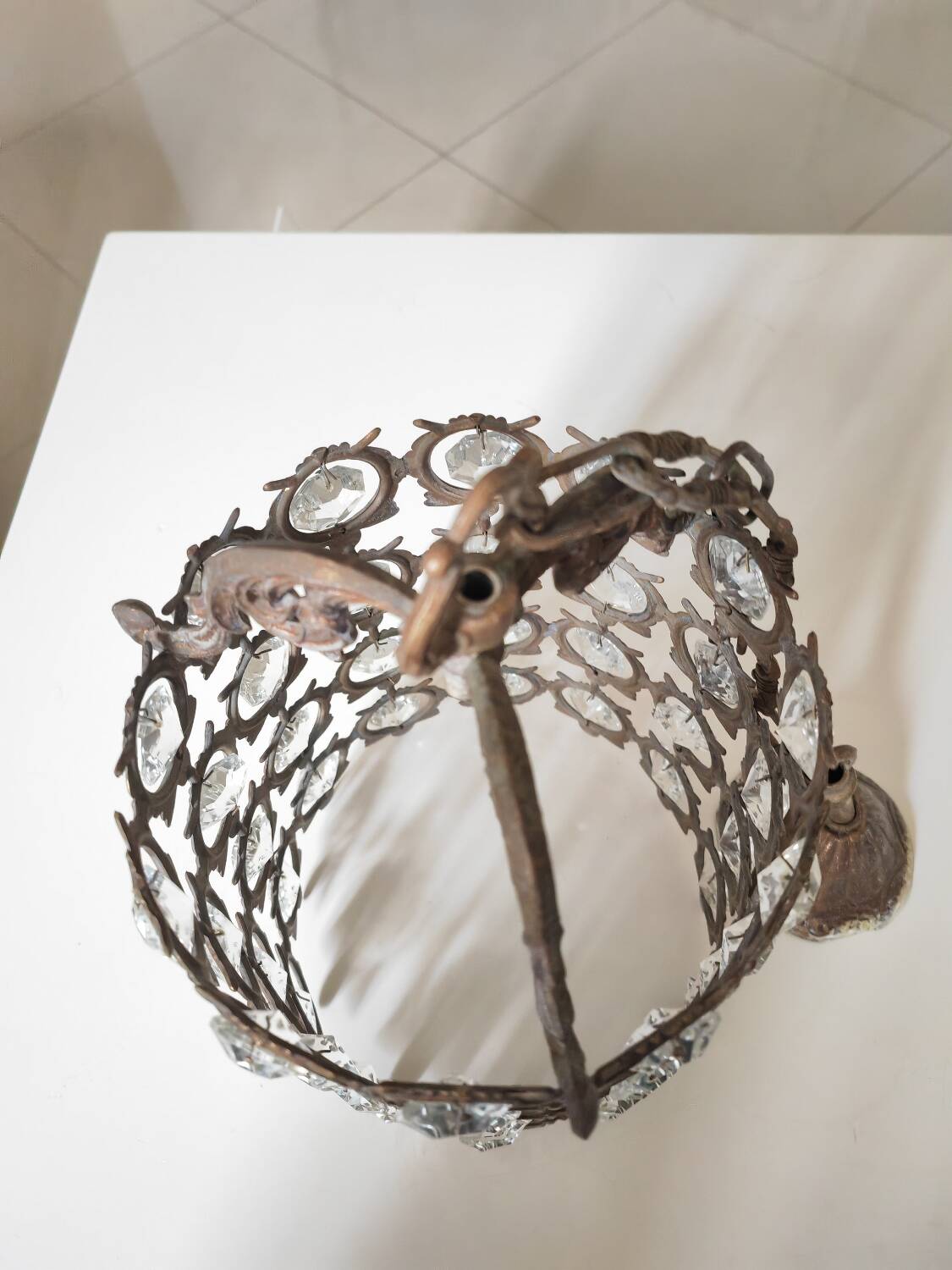 Hanging lantern light