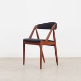 Ensemble de quatre chaises en teck, design danois, années 1970, designer : Kai Kristiansen