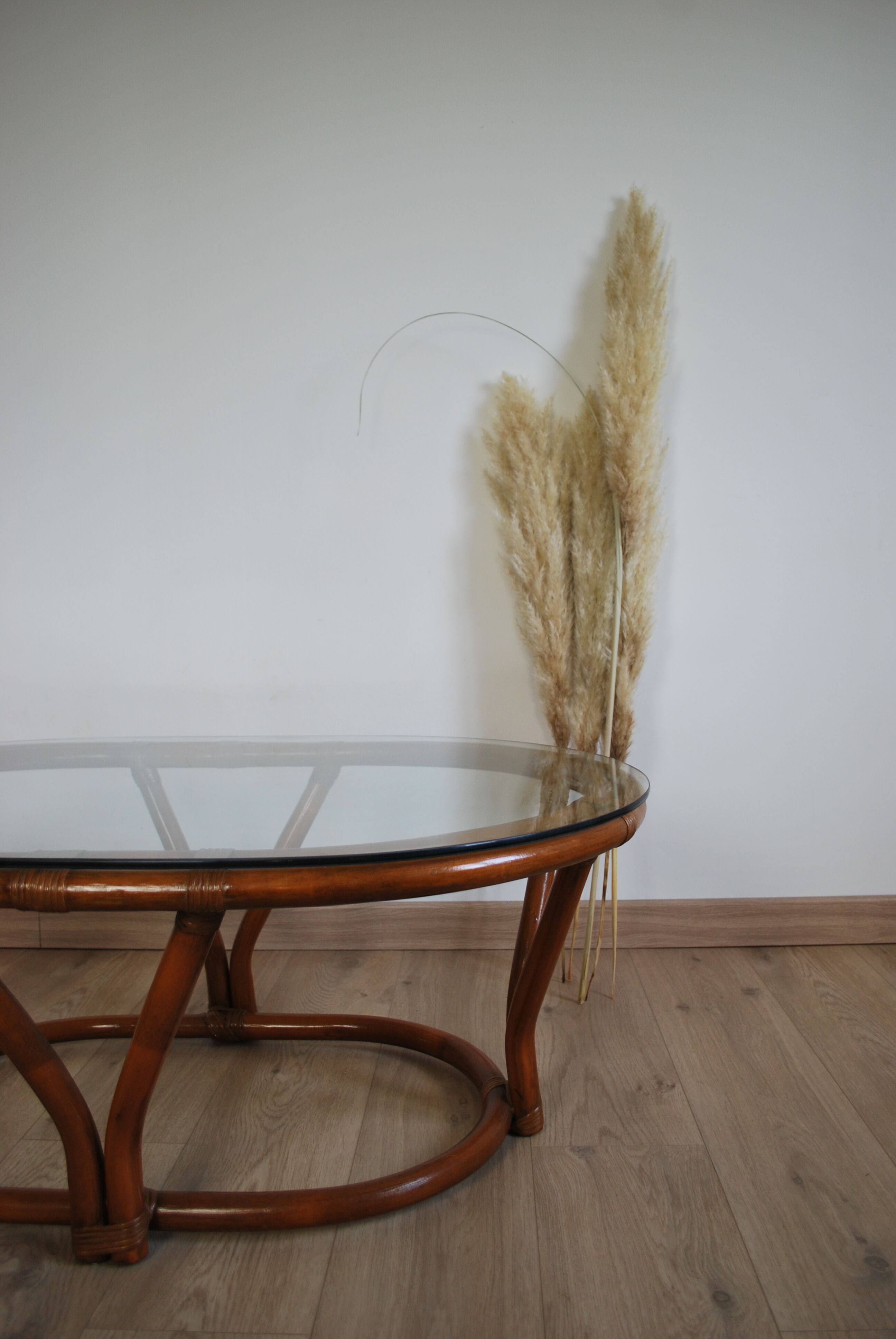 Rattan table and glass