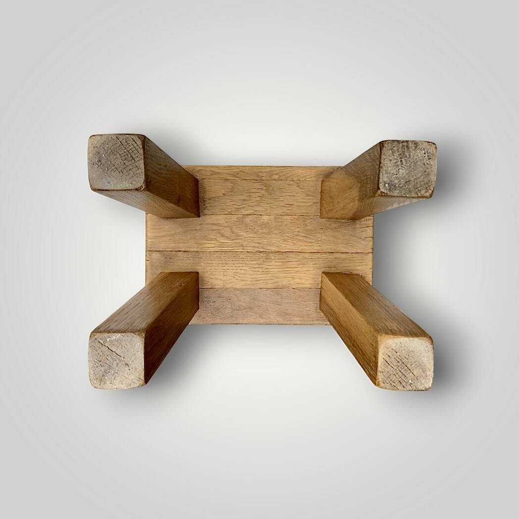 Small brutalist stool in solid oak – 1960s