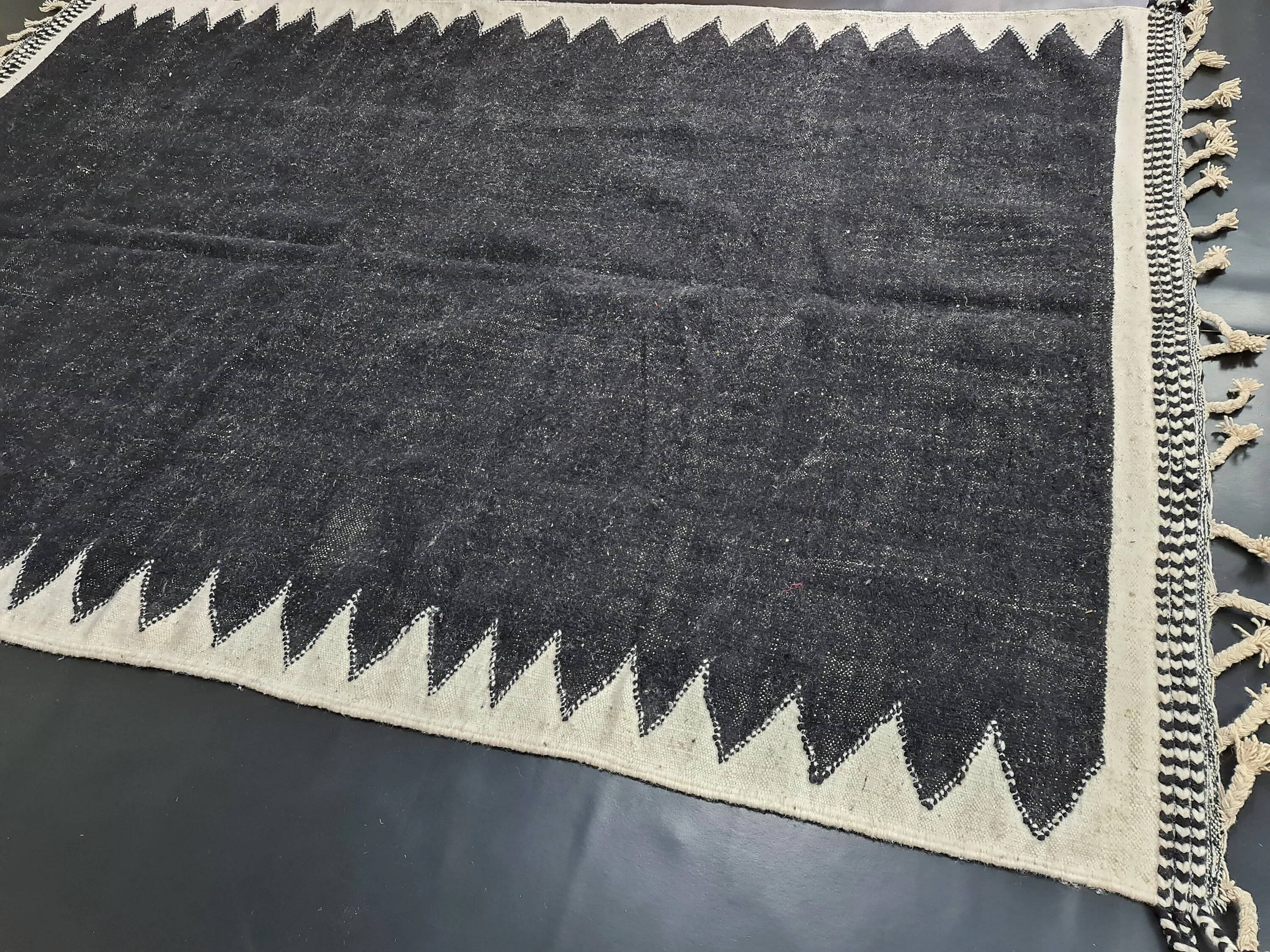 Authentic handmade Berber rug 3x2 m