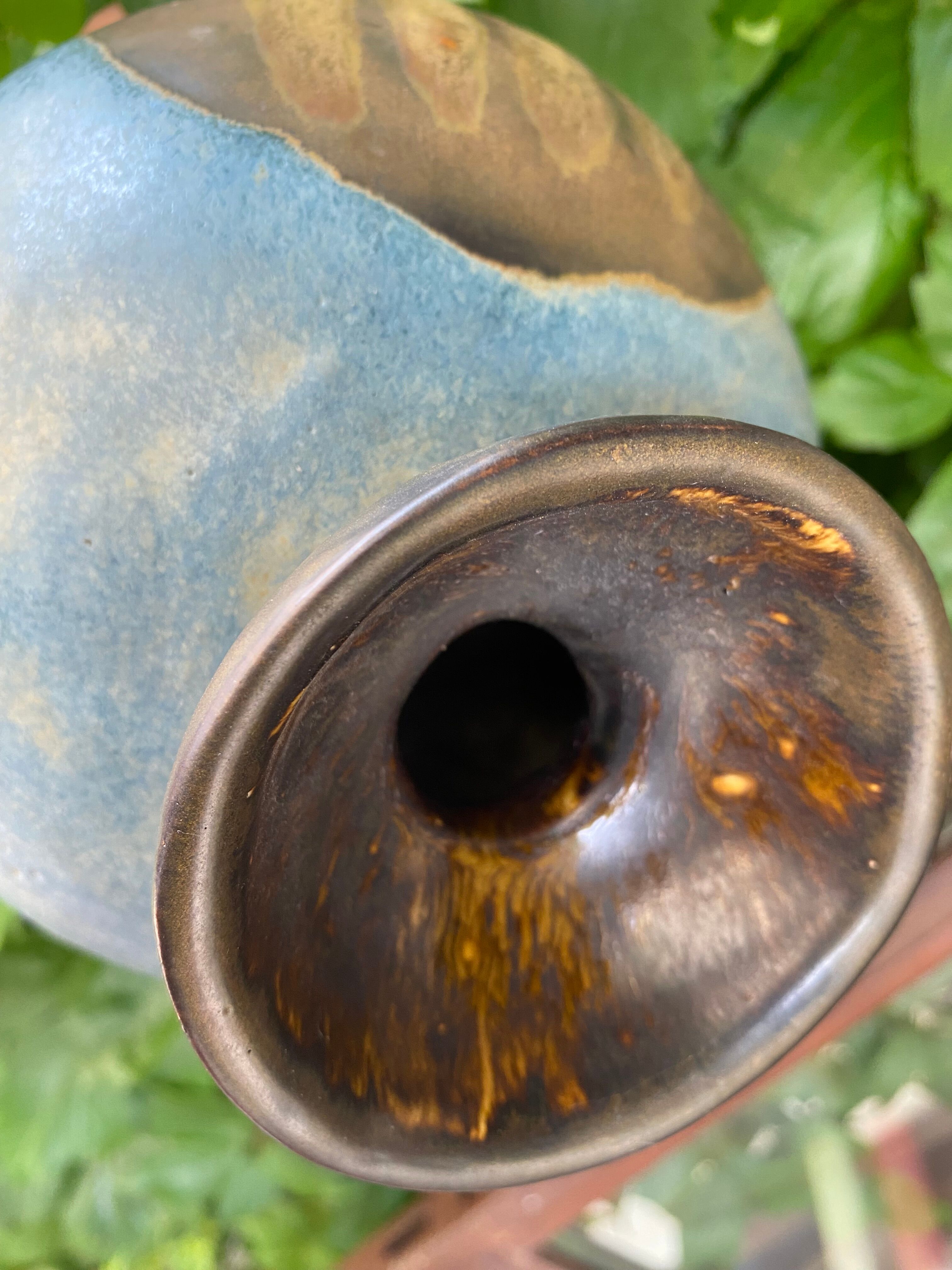 Ceramic vase