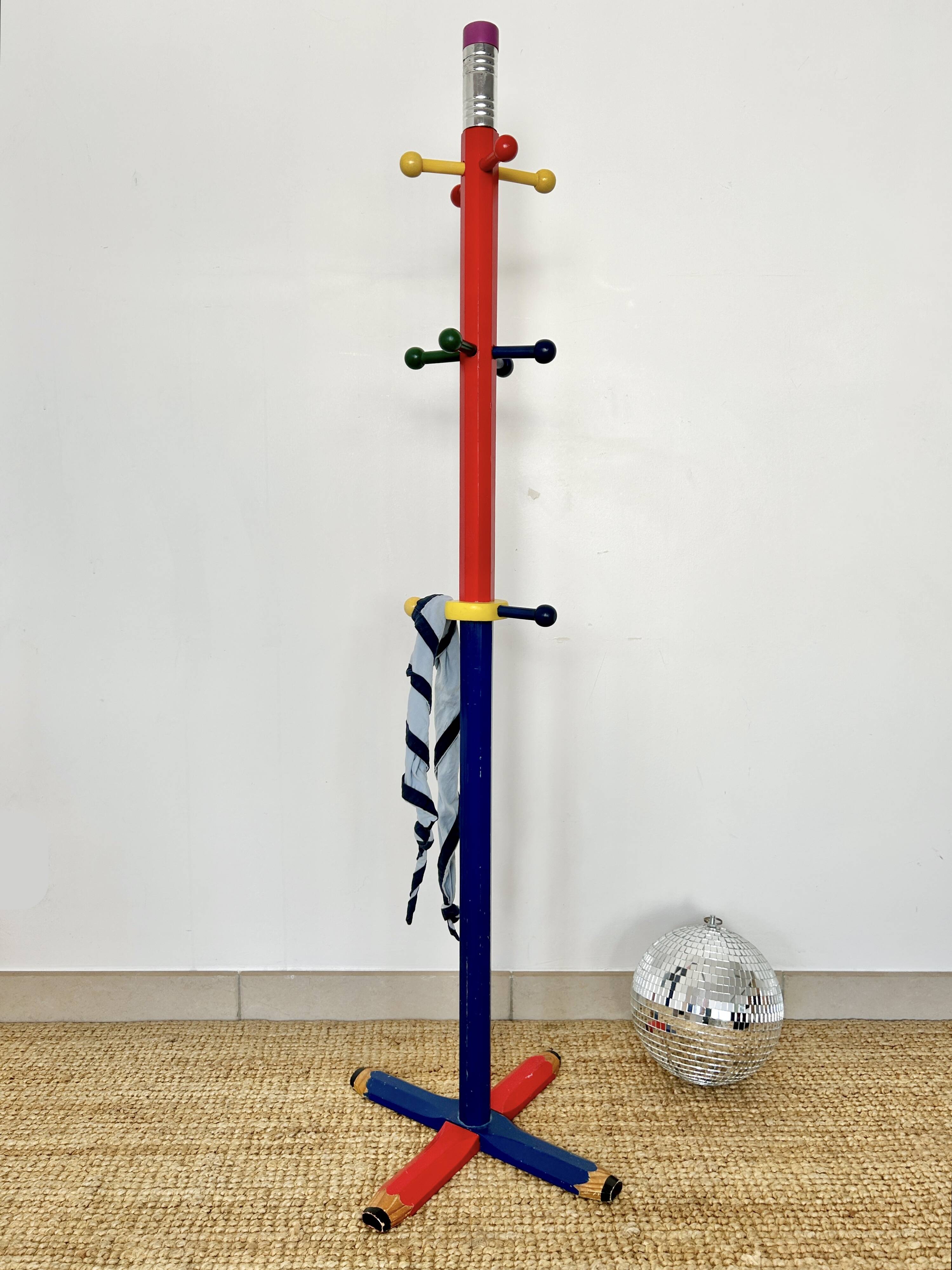 Porte-manteaux enfant Pierre Sala