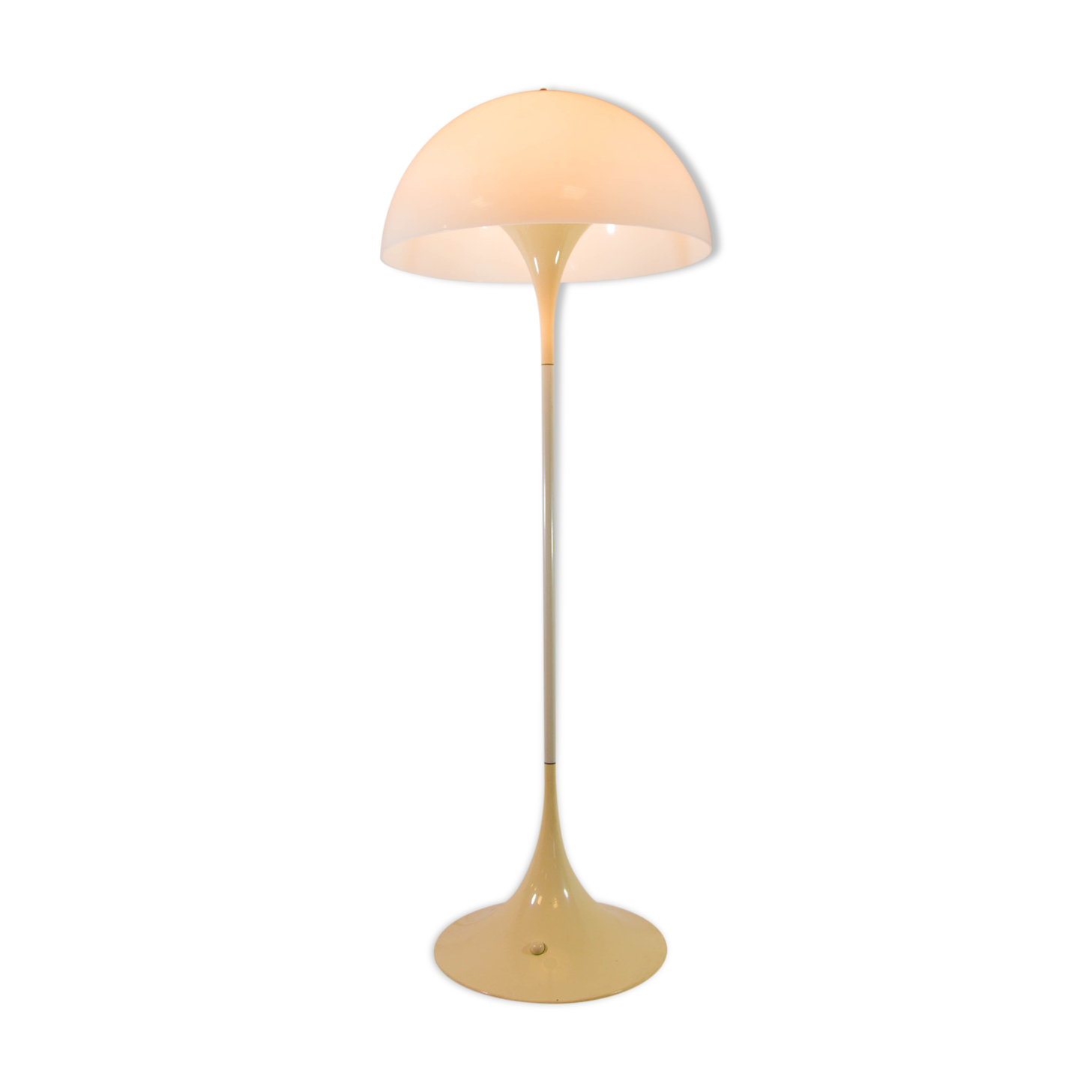 Panthella floor lamp - Design by Verner Panton for Louis Poulsen