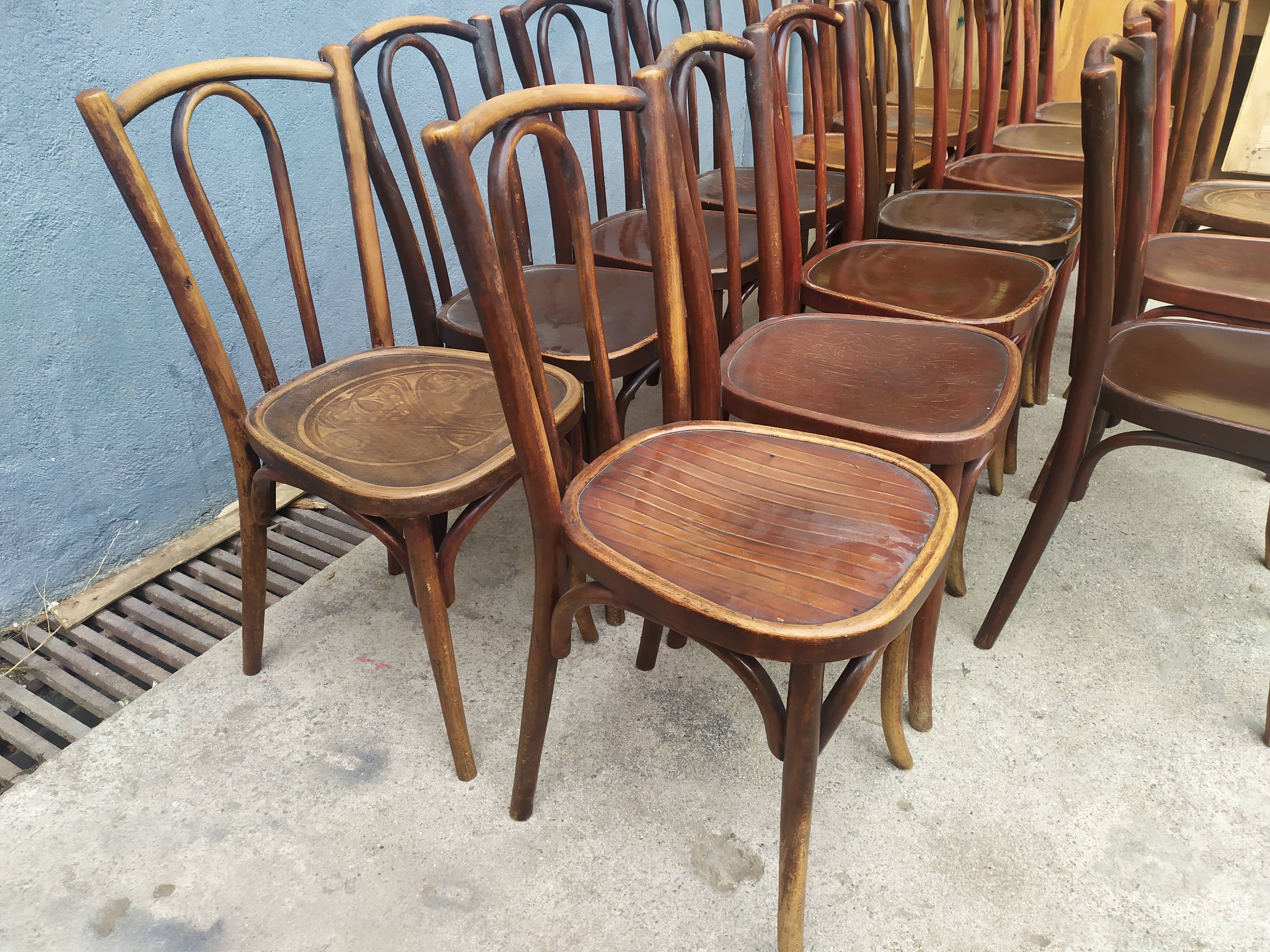 Lot de 16 chaises bistrot