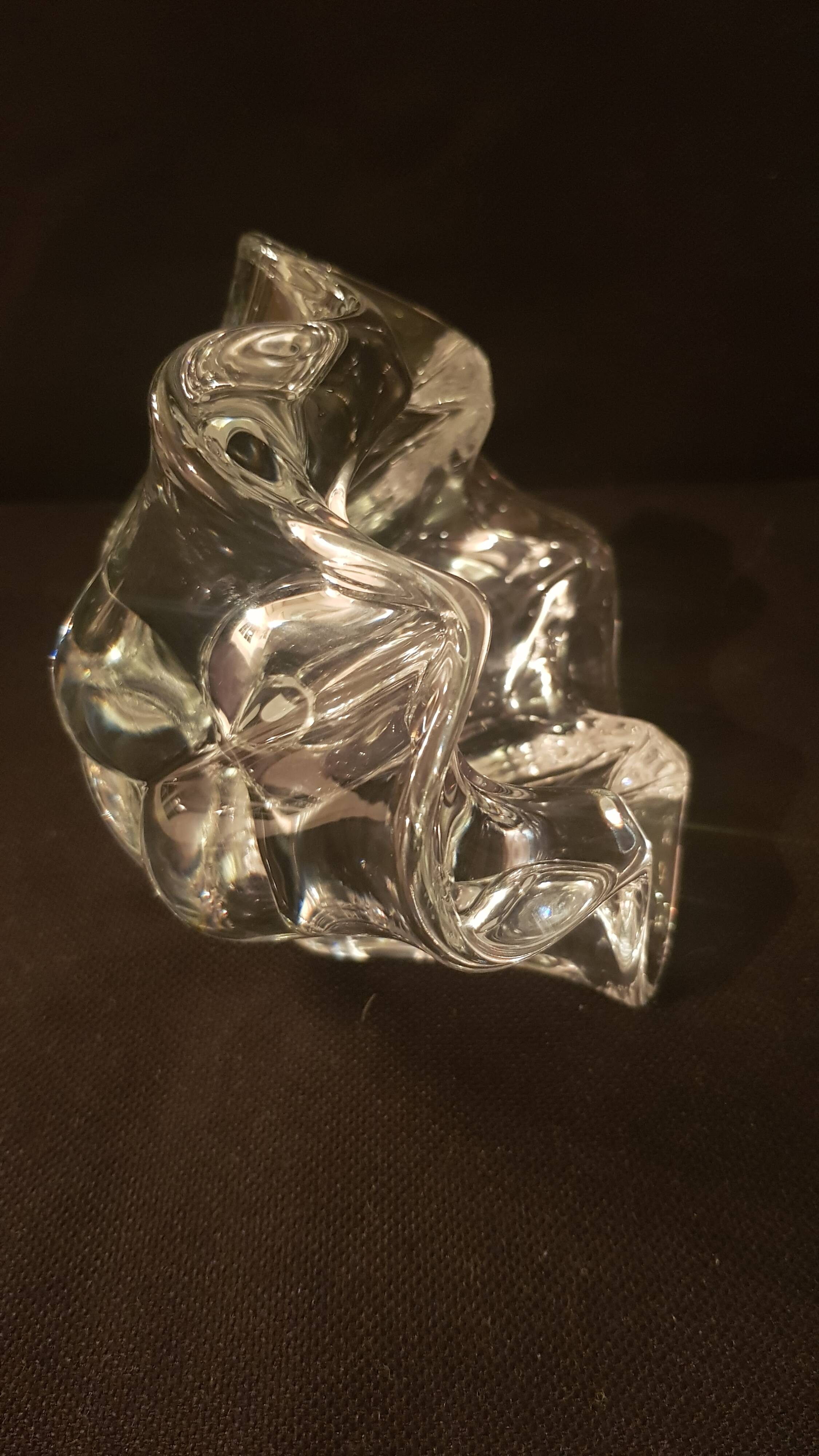 Corolla-shaped ashtray and pocket tray, Vannes Le Chatel crystal (A 240)
