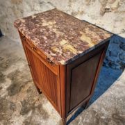 French antique bedside table in walnut with a marble top and porcelain interior, early 20th century.