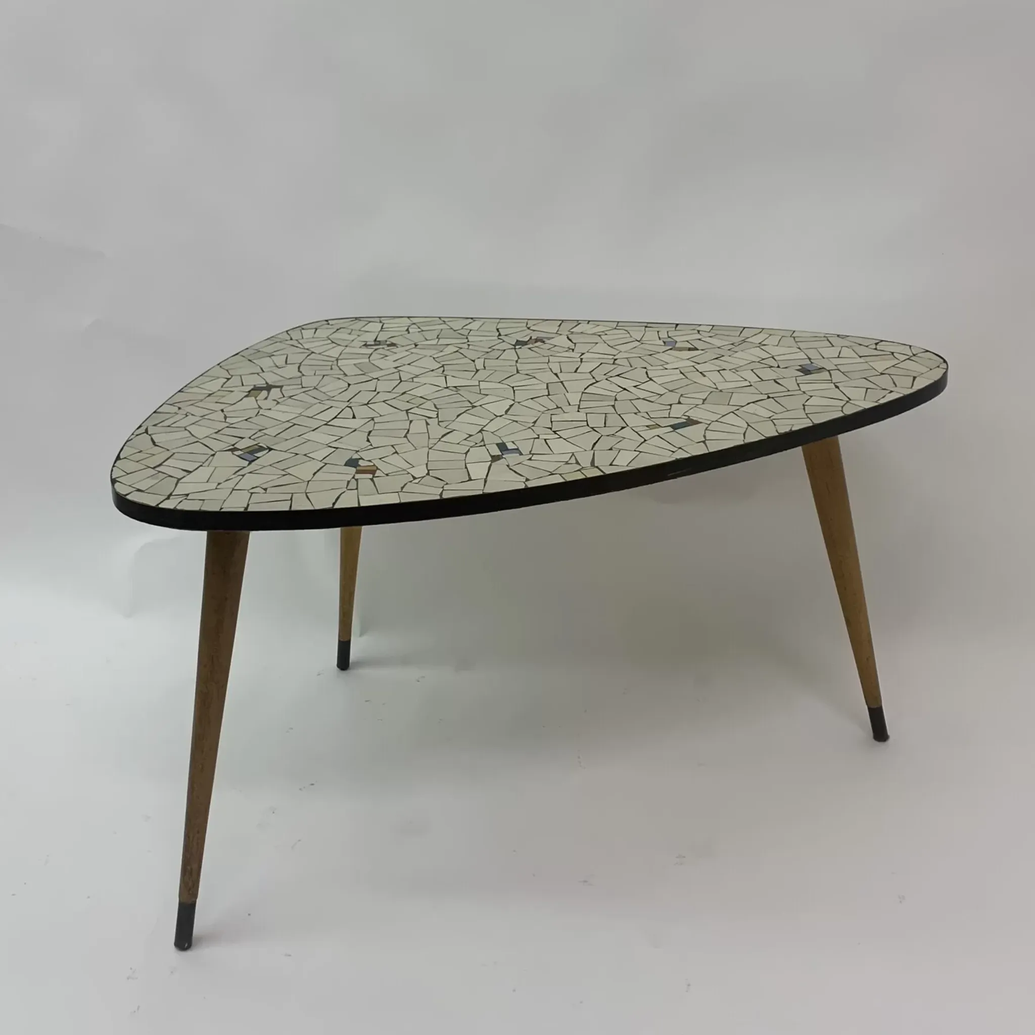 Table d'appoint en mosaïque de style mid-century, années 1960