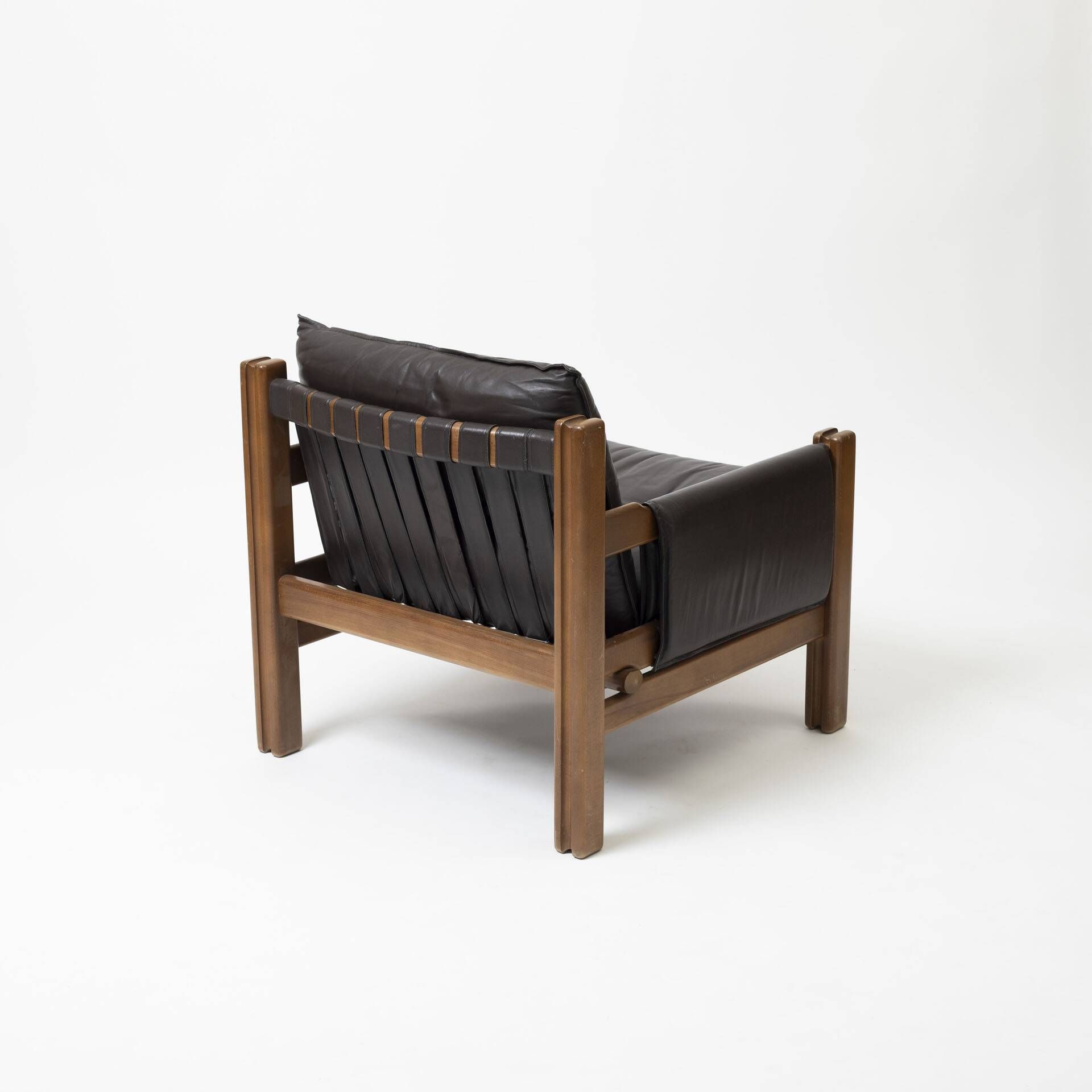 Pair of lounge chairs produced by TON in wood and brown leather, Czechoslovakia, 1990s
