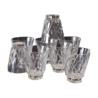 Set of 8 vintage water or digestif glasses in good condition.