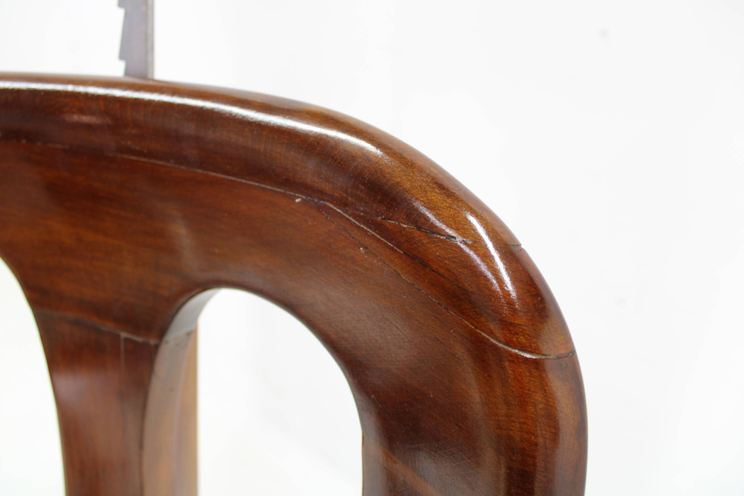 Chaise de barbier pivotante en hêtre restaurée des années 1920, Tchécoslovaquie