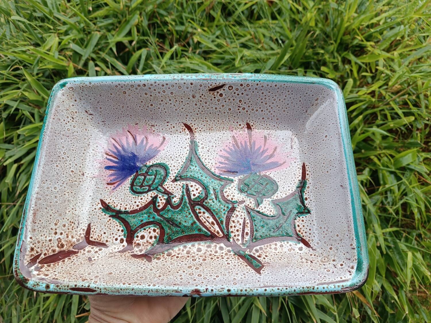 Vallauris thistle dish