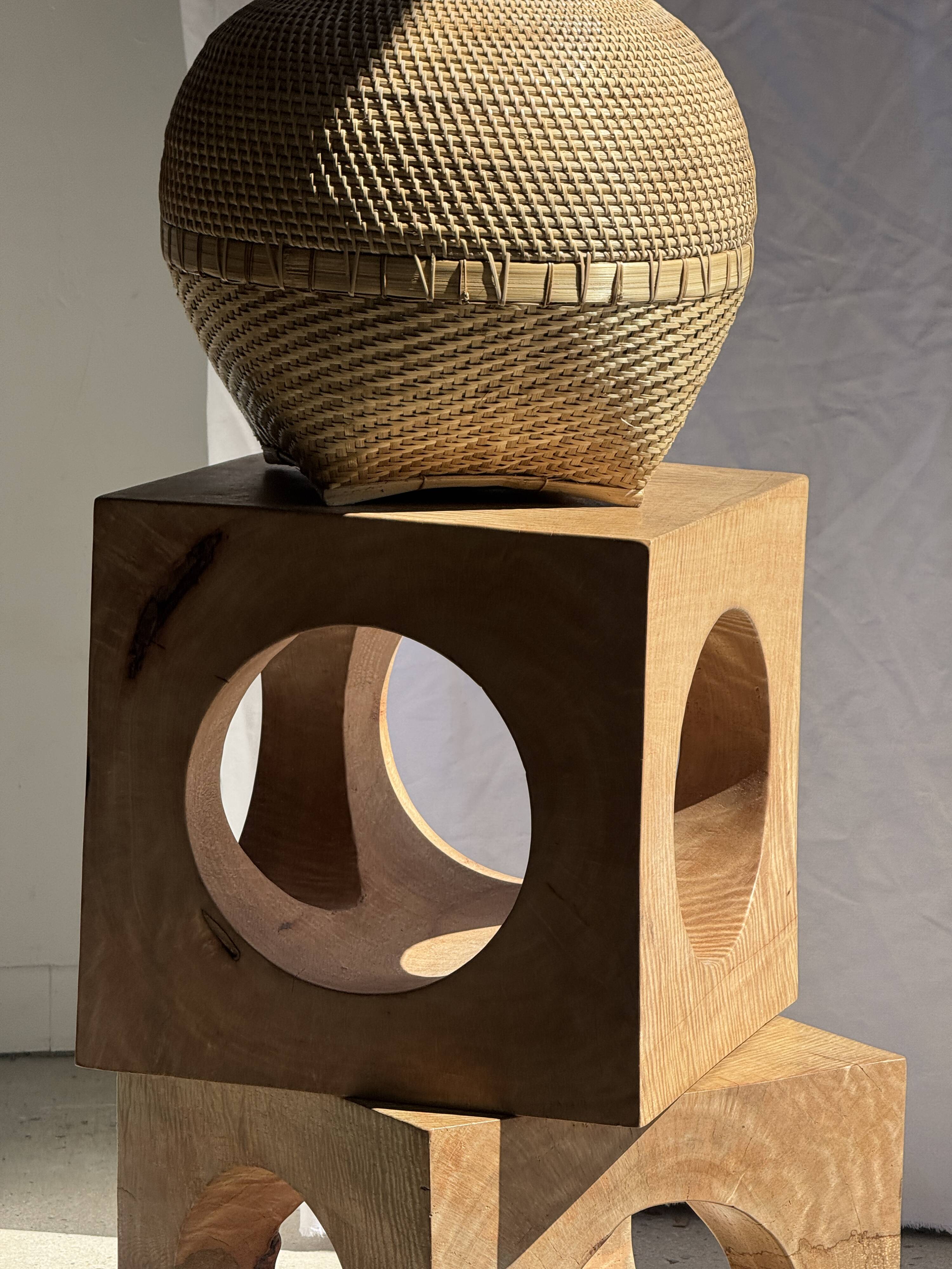 Coffee table, or openwork cubic stool in natural monoxyle mango wood H40.