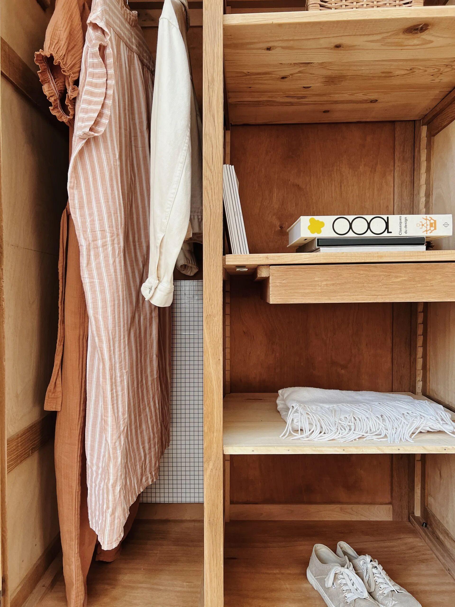 Armoire penderie d’école René Gabriel