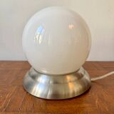 Globe lamp in opaline.