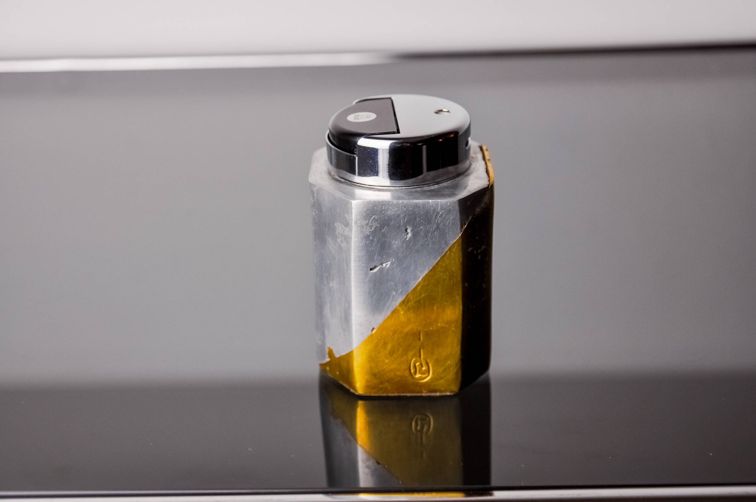 Brutalist lighter by Leopold, Bronze and aluminum, 1970, Spain