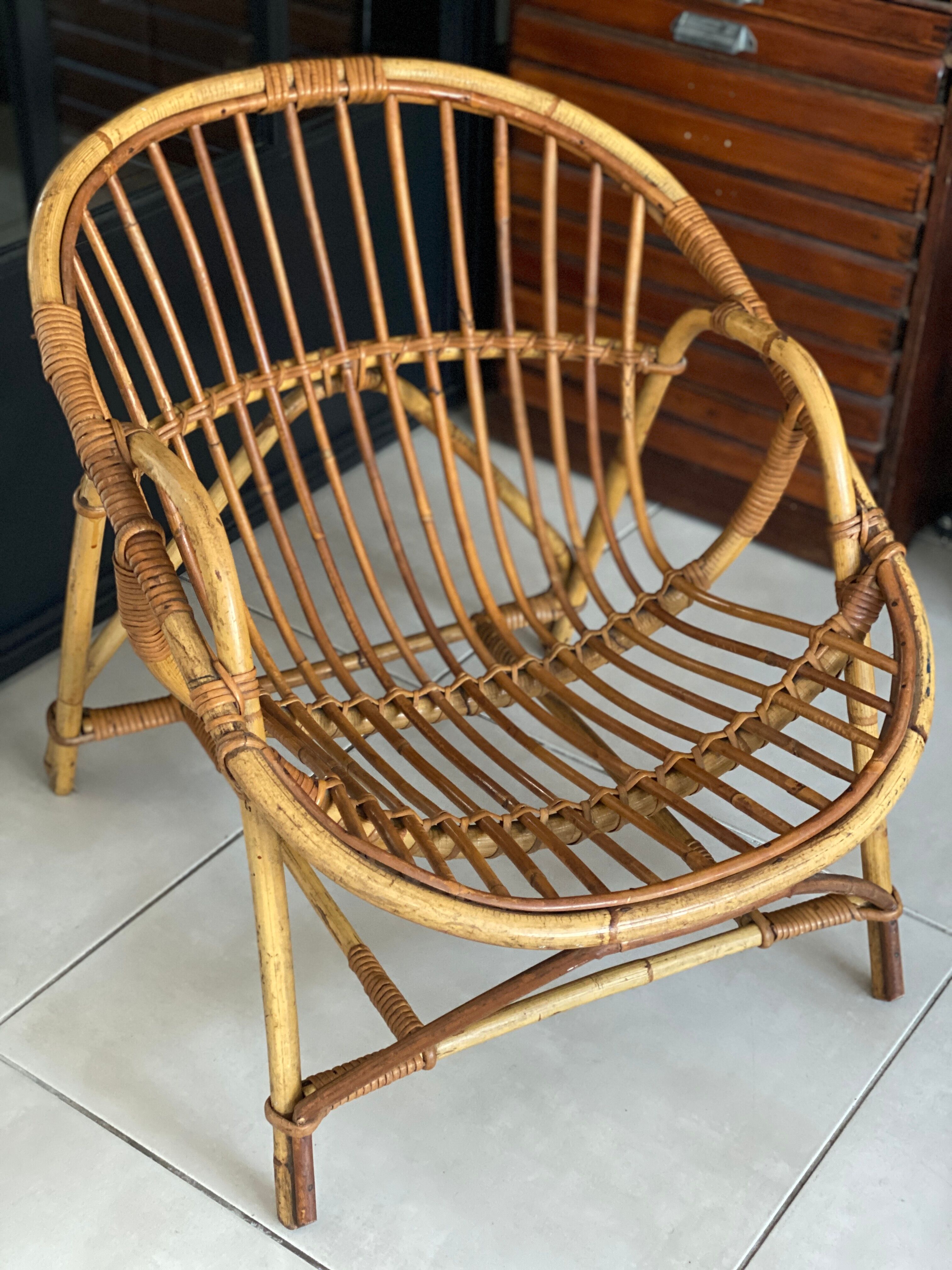 Vintage adult rattan armchair basket